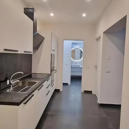 아파트 Just Joy 코모